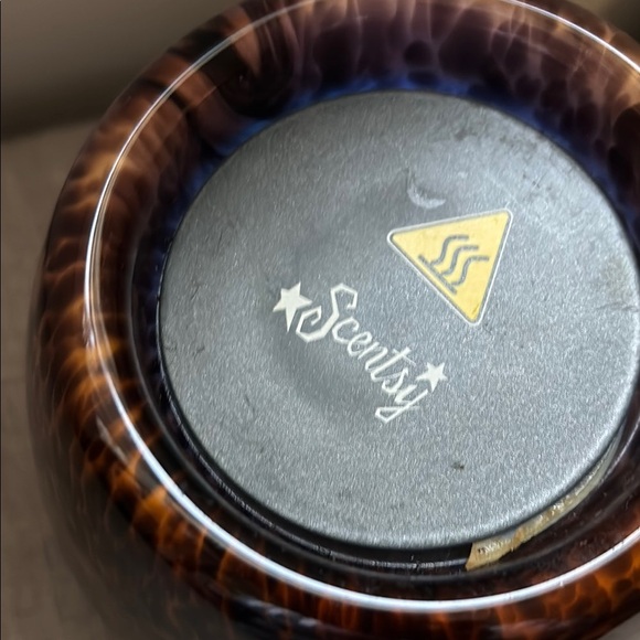 Scentsy Tiger's Eye Warmer Color Changing LED Hand Blown Art Glass Retired 31779 - Picture 6 of 6